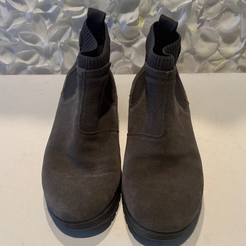 Hey Dude Men's Charcoal Suede Boots